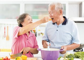 Mẹo giữ răng khỏe cho người hay ăn đồ cay