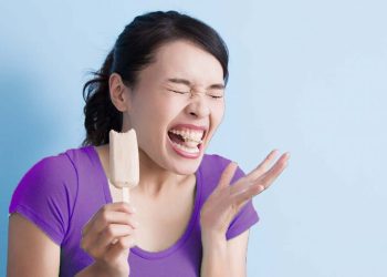 Mẹo giữ răng khỏe cho người hay ăn đồ lạnh