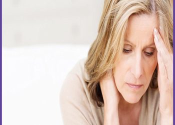 Mẹo giữ răng khỏe cho phụ nữ tiền mãn kinh